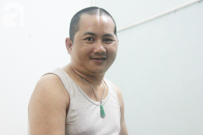 Ph&eacute;p m&agrave;u đến với người mẹ gi&agrave; c&ograve;ng lưng, d&igrave;u con trai m&eacute;o đầu đến bệnh viện m&agrave; kh&ocirc;ng đủ tiền chữa trị - Ảnh 6.