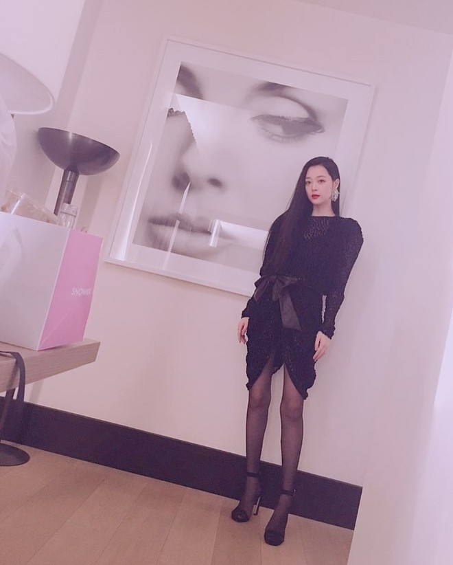 Hiếm khi Sulli k&iacute;n cổng cao tường, netizen kh&ocirc;ng ch&ecirc; m&agrave; c&ograve;n đồng loạt khen ngợi c&ocirc; xứng với đẳng cấp nữ thần - Ảnh 1.