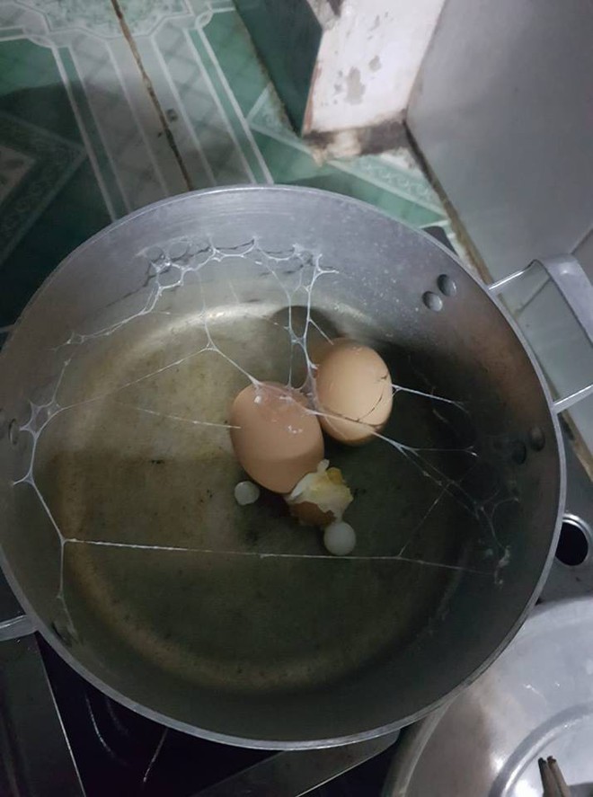 Cư d&acirc;n mạng tiếp tục khoe BST m&oacute;n ăn hắc &aacute;m thi xem ai vụng hơn ai - Ảnh 11.