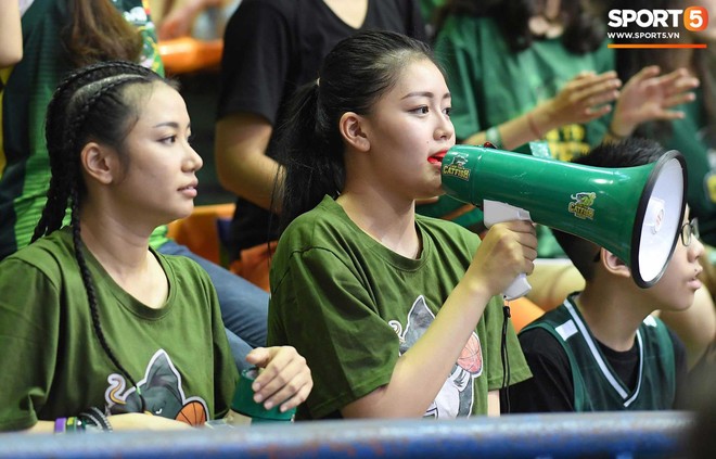 Hạ Hanoi Buffaloes ngay tr&ecirc;n s&acirc;n kh&aacute;ch, Cantho Catfish đăng quang VBA 2018 - Ảnh 9.