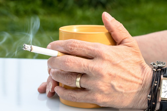 Tầm so&aacute;t ung thư phổi ngay khi c&oacute; c&aacute;c dấu hiệu n&agrave;y để tăng hiệu quả trong điều trị - Ảnh 2.