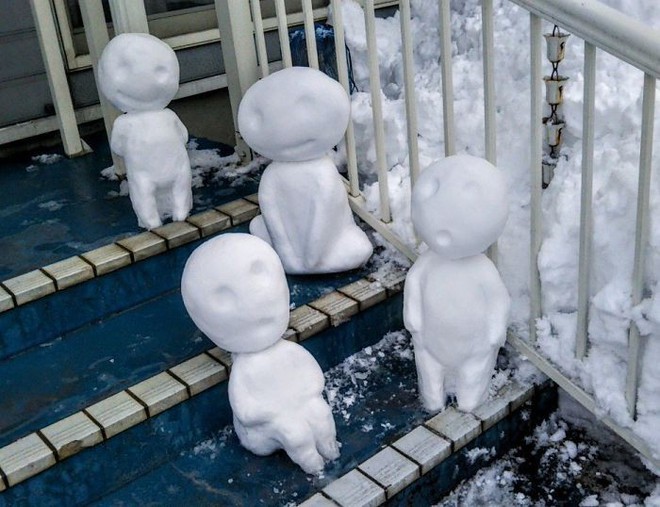 Tuyết rơi dày kỷ lục ở Nhật Bản, người dân đã vô tình tạc nên những bức tượng đẹp tới không ngờ - Ảnh 13.