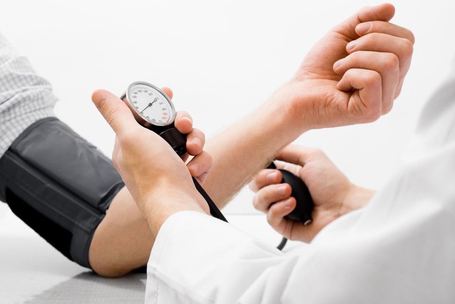 Ăn ki&ecirc;ng k&eacute;o d&agrave;i hay sai c&aacute;ch c&oacute; thể dẫn đến những nguy hại cho sức khoẻ sau - Ảnh 2.