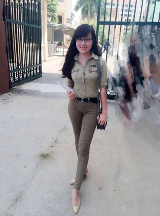 Nữ giảng viên ĐH Quốc gia Hà Nội gây chú ý với vẻ ngoài nóng bỏng - Ảnh 3. Nữ giảng viên ĐH Quốc gia Hà Nội gây chú ý với vẻ ngoài nóng bỏng - Ảnh 3.