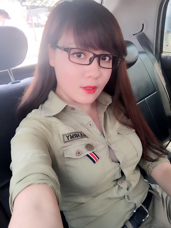 Nữ giảng viên ĐH Quốc gia Hà Nội gây chú ý với vẻ ngoài nóng bỏng - Ảnh 3. Nữ giảng viên ĐH Quốc gia Hà Nội gây chú ý với vẻ ngoài nóng bỏng - Ảnh 3.