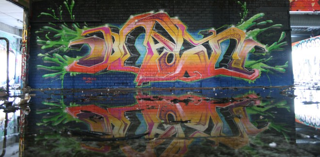 Graffiti: Môn nghệ thuật đường phố cần bảo tồn hay đơn giản chỉ là lũ trẻ con thích vẽ bậy? - Ảnh 1.
