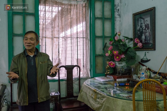 Gia đ&igrave;nh bu&ocirc;n tơ lụa gi&agrave;u nức tiếng phố h&agrave;ng Đ&agrave;o v&agrave; căn nh&agrave; cổ ngưng đọng thời gian suốt 50 năm qua - Ảnh 2.