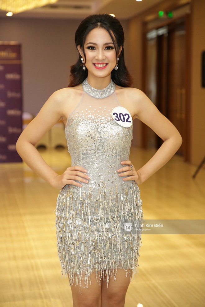 42 thí sinh Hoa hậu Hoàn vũ VN xuất hiện rạng rỡ tại họp báo, BTC công bố vương miện dành riêng cho Á hậu - Ảnh 17.