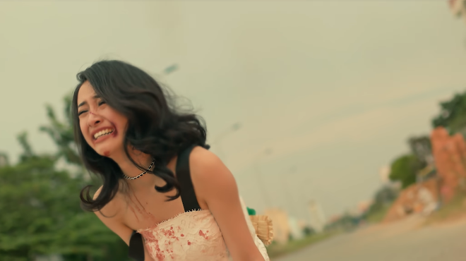 Nhờ c&oacute; 11 diễn vi&ecirc;n x&uacute;c t&aacute;c n&agrave;y, loạt MV V-biz hay l&ecirc;n một bậc! - Ảnh 14.