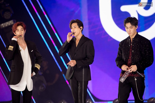 Cập nhật: GOT7 đem tới loạt hit si&ecirc;u hot Never Ever, If You Do, Noo Phước Thịnh rước cả Hoa hậu Phạm Hương l&ecirc;n biểu diễn - Ảnh 60.