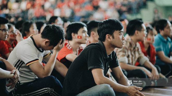 Sinh viên và loạt khoảnh khắc cảm xúc đến khó quên trong trận bán kết lịch sử Việt Nam - Qatar - Ảnh 8.
