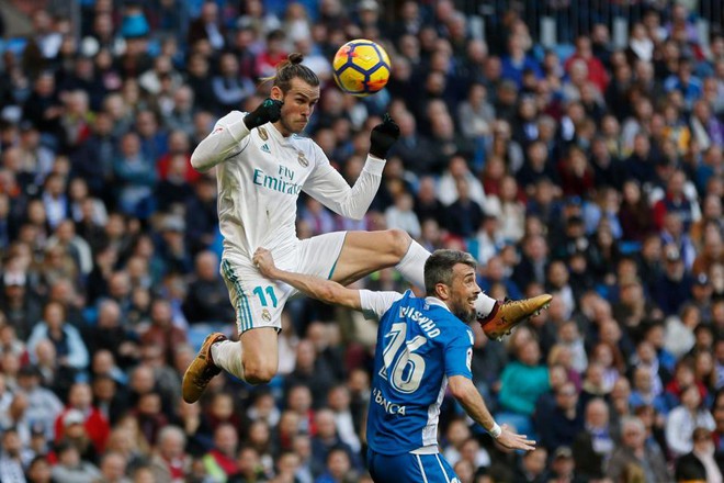 Ronaldo lập cú đúp, chảy máu ướt mặt trong chiến thắng 7-1 của Real Madrid - Ảnh 3.