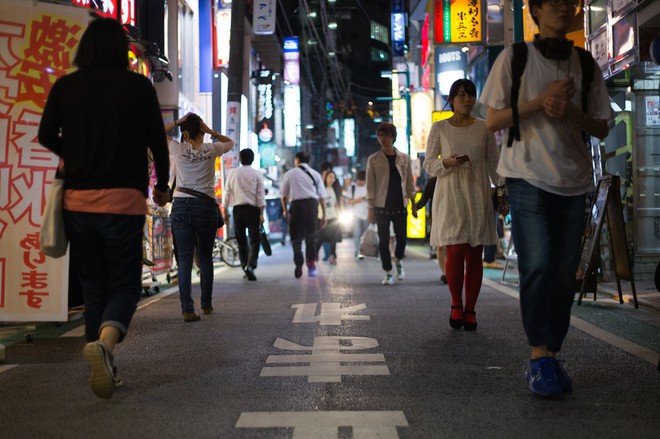 Một thế hệ cô đơn tại Nhật Bản: Nhiều người trẻ tìm đến tự tử tập thể, người già buồn tủi từ giã cuộc đời mà chẳng ai hay - Ảnh 1.