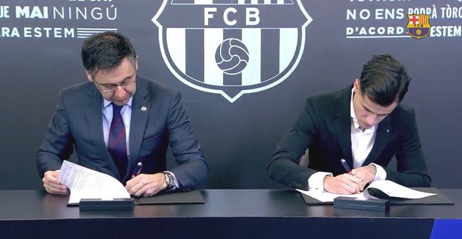 Coutinho mang hung tin cho Barcelona trong ngày chính thức kí hợp đồng - Ảnh 4.