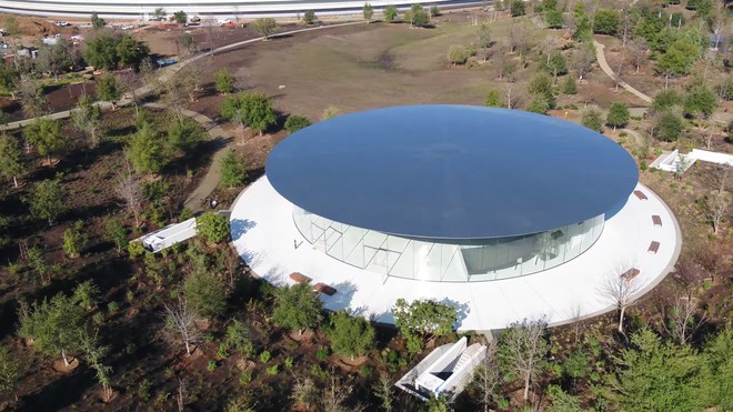 Apple vừa hoàn thành xong trụ sở mới cực hoành tráng, trông như đĩa bay ngoài hành tinh - Ảnh 3.