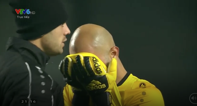 Cầu thủ Iraq ôm mặt khóc vì trận thua nghẹt thở trước U23 Việt Nam - Ảnh 3.