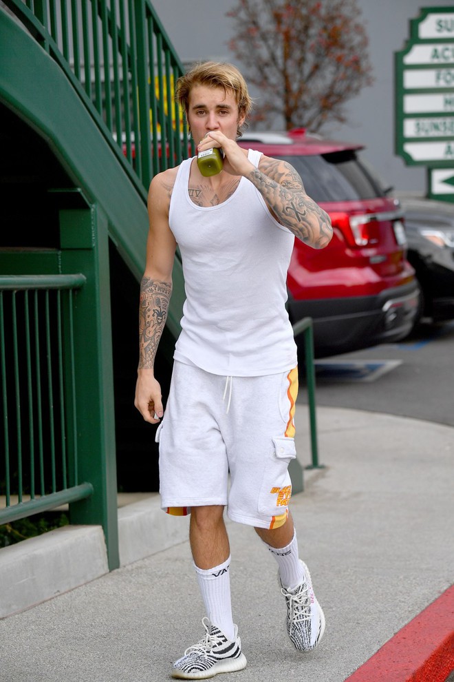 Hết c&atilde;i nhau, Selena Gomez lại tươi cười hạnh ph&uacute;c hẹn h&ograve; Justin Bieber đi tập Pilates - Ảnh 9.