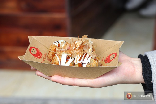 Cuối tuần đi chợ đêm nhất định đừng bỏ qua món takoyaki đựng trong hộp mèo thần tài siêu xinh - Ảnh 4.