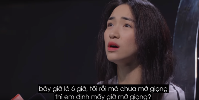 Clip hậu trường: Cười ngất khi nghe H&ograve;a Minzy b&igrave;nh luận Đức Ph&uacute;c tập h&aacute;t! - Ảnh 9.