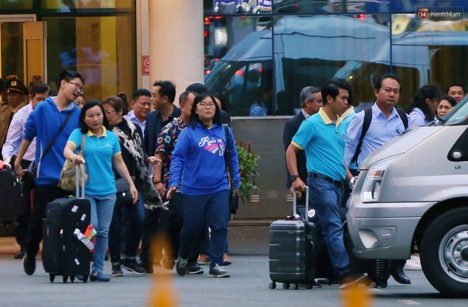 9 du khách Việt trong vụ nổ bom ở Ai Cập đã về đến sân bay Tân Sơn Nhất - Ảnh 1.