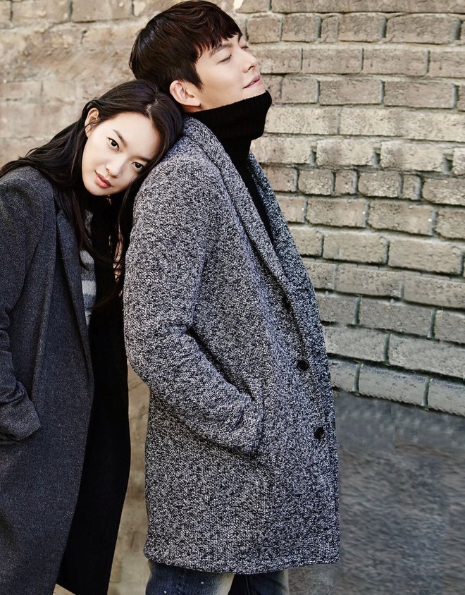 H&igrave;nh ảnh ấm l&ograve;ng giữa chảo lửa thị phi: Kim Woo Bin v&agrave; Shin Min Ah kho&aacute;c tay t&igrave;nh tứ, hẹn h&ograve; b&igrave;nh y&ecirc;n tại &Uacute;c - Ảnh 3.