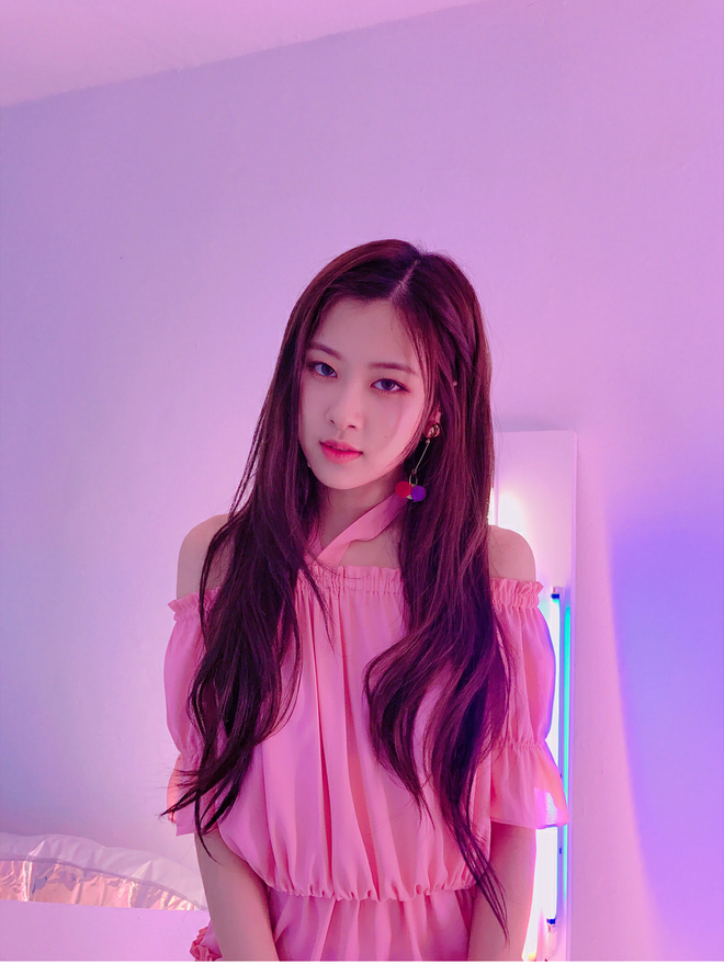 Netizen viết kịch bản nào cho BlackPink trong năm 2019 sau khi Jennie và Kai xác nhận hẹn hò? - Ảnh 4.