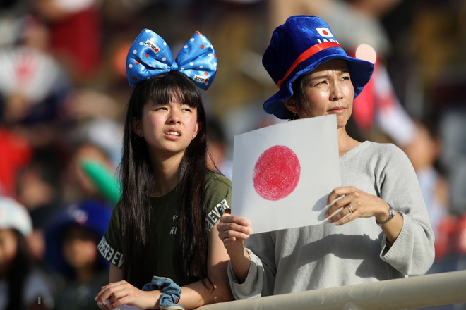 Fangirl Việt Nam và bạn bè châu lục khoe sắc tại Asian Cup 2019 - Ảnh 8.