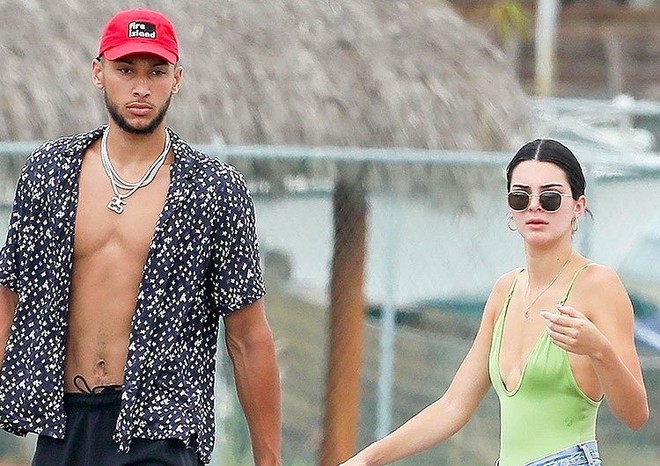 Sau scandal thảm họa quảng cáo, Kendall Jenner lại gây sốt với cảnh mặc bikini siêu nóng bỏng - Ảnh 7.