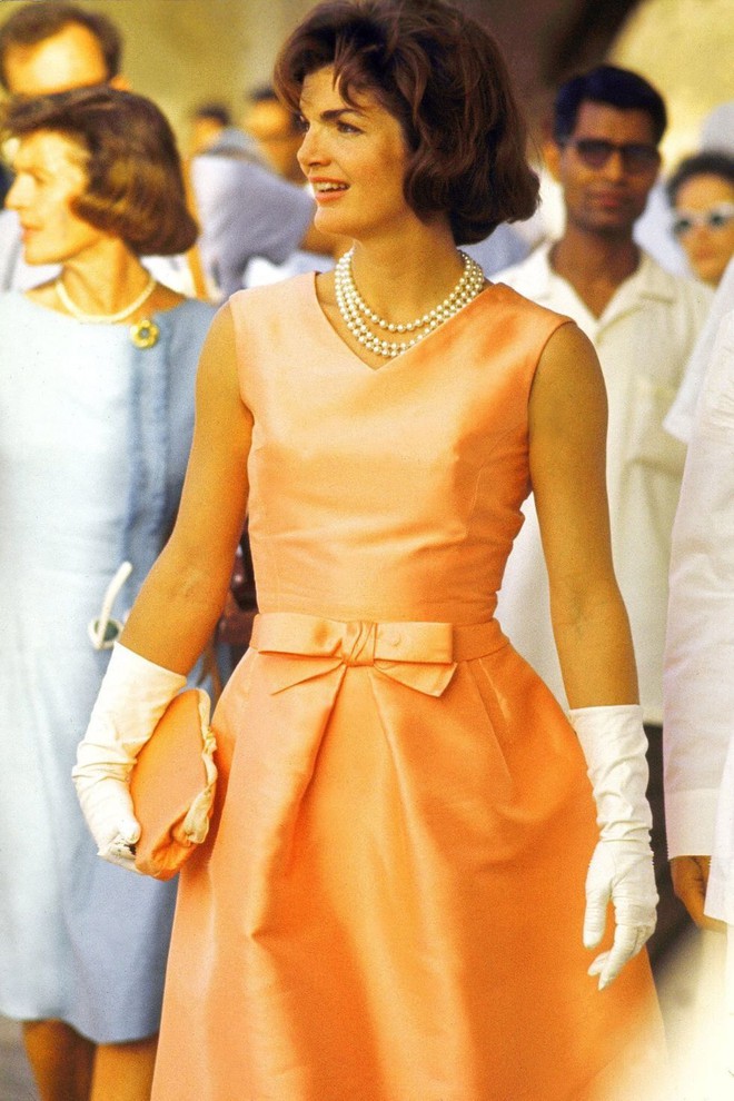 Đệ nhất phu nhân Jackie Kennedy: Mạnh mẽ vượt qua nỗi đau mất con, chồng chết ngay trước mắt và biểu tượng thời trang sống mãi với thời gian - Ảnh 8.