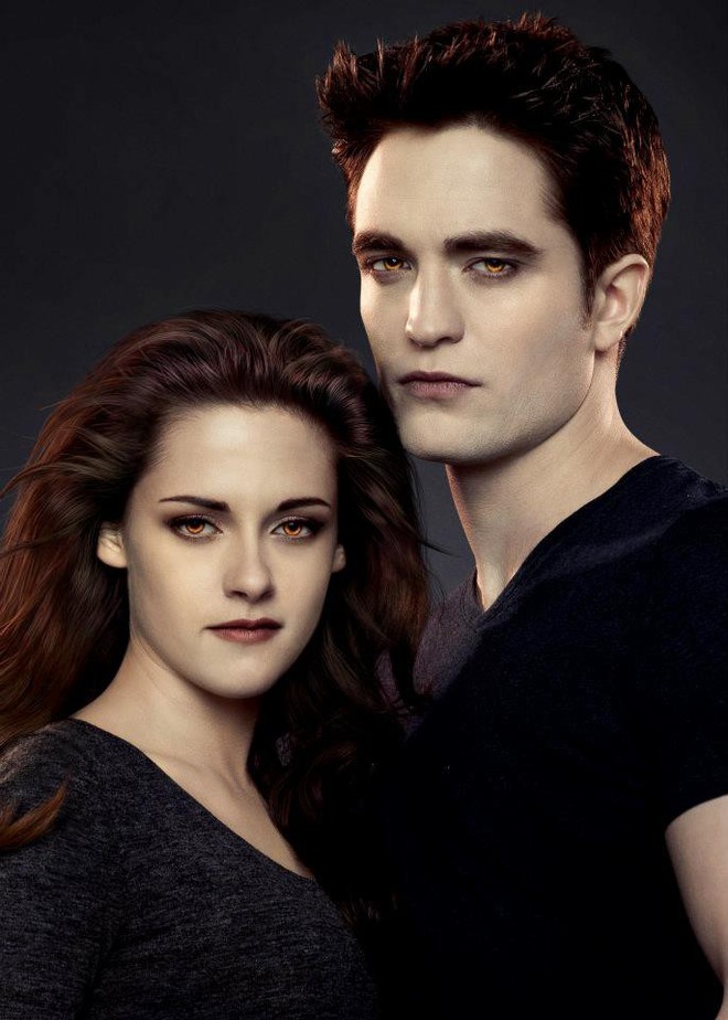 11 năm sau Twilight, chẳng ai ngờ cặp đôi Edward - Bella nay đã chia tay nhau và đều có bạn gái xinh! - Ảnh 1.