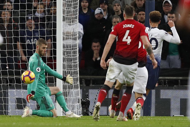 De Gea chào thua, không thể tự chọn pha cản phá hay nhất của mình - Ảnh 2.