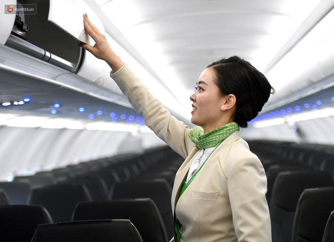 Tiếp viên hàng không Bamboo Airways chuẩn bị tóc như thế nào?