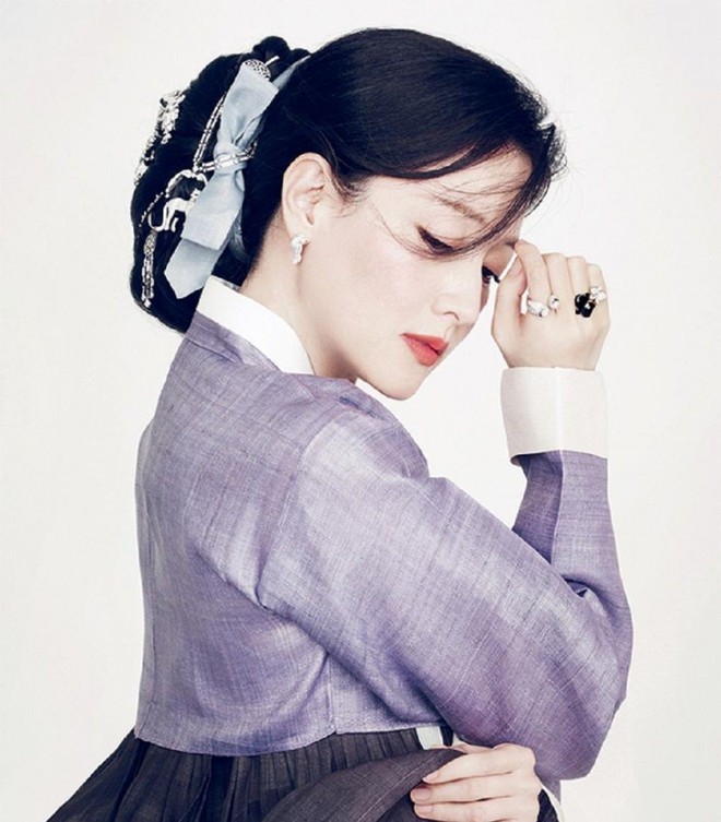 Chơi hộ thử thách 20 năm cho Nàng Dae Jang Geum Lee Young Ae, netizen tròn mắt vì nhan sắc huyền thoại của cô - Ảnh 9.