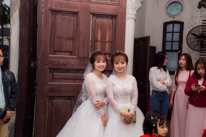 Cặp chị em sinh đ&ocirc;i l&agrave;m c&ugrave;ng c&ocirc;ng ty, lấy chồng c&ugrave;ng một ng&agrave;y nhận nhiều ch&uacute; &yacute; tr&ecirc;n MXH - Ảnh 3.