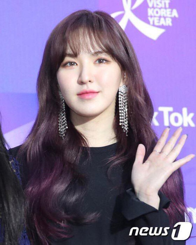 Netizen Hàn - Việt đều muốn đi cắt tóc giống Wendy (Red Velvet) vì thấy cô &quot;lột xác&quot; quá thành công - Ảnh 1.