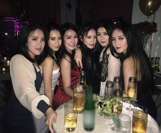 Hội bạn thân xinh đẹp, toàn du học sinh của 2 chị em hot girl Lào gốc Việt - Ảnh 18.