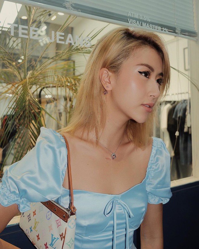 Khi Quỳnh Anh Shyn v&agrave; Mẫn Ti&ecirc;n đụng h&agrave;ng, bạn sẽ tự hỏi: da n&acirc;u mặc đẹp hay trắng trẻo mới cuốn h&uacute;t? - Ảnh 2.