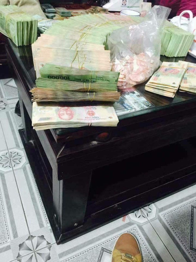 1 triệu tiền thật ăn 10 triệu tiền giả: Nhức nhối m&ugrave;a cận Tết - Ảnh 4.