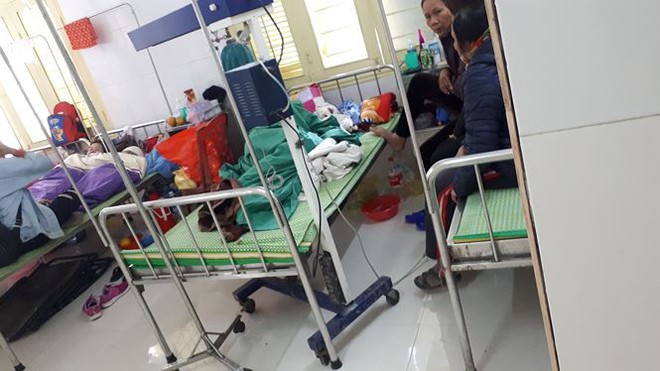 Ph&aacute;o tự chế ph&aacute;t nổ khiến 5 người nhập viện cấp cứu, trong đ&oacute; c&oacute; em b&eacute; 18 th&aacute;ng tuổi - Ảnh 1.