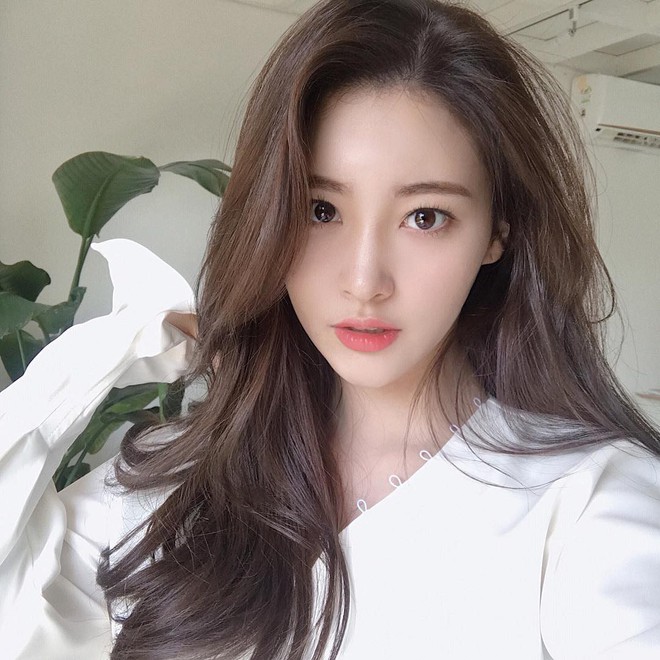 Chỉ cần &aacute;p dụng dăm b&iacute; quyết nhỏ x&iacute;u n&agrave;y, từ giờ đến Tết t&oacute;c bạn sẽ b&oacute;ng mượt, &oacute;ng ả hơn hẳn bất kể chất t&oacute;c ra sao - Ảnh 5.