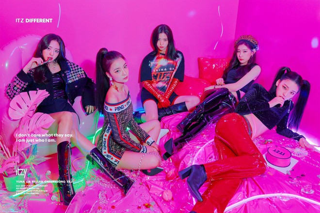 JYP tung ảnh nh&aacute; h&agrave;ng tạo h&igrave;nh cực chất cho ITZY, fan chỉ mong c&ocirc;ng ty đừng bỏ b&ecirc; TWICE - Ảnh 1.