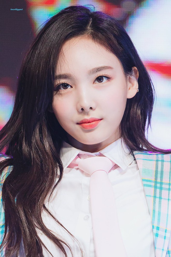 6 idol tuổi Hợi sở hữu thần th&aacute;i xuất sắc nhất tr&ecirc;n s&acirc;n khấu! - Ảnh 28.