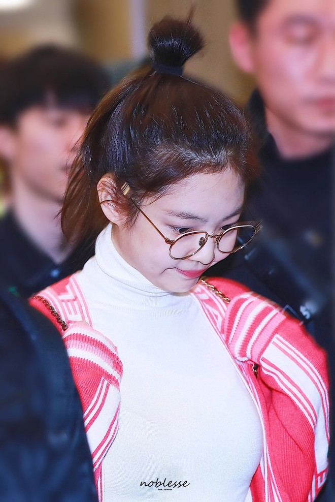 Nhìn Jennie (Black Pink) đẹp mỹ miều và sang thế này, netizen Hàn chỉ muốn để tóc dài đen truyền thống ngay và luôn - Ảnh 7.