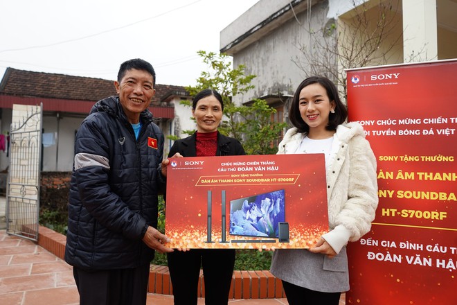 Đoàn Văn Hậu: Từ nỗi ám ảnh ở khu tập thể tồi tàn trở thành người hùng tuổi teen của ĐT Việt Nam - Ảnh 3.