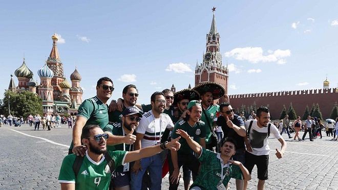 5.500 CĐV nước ngo&agrave;i chưa rời khỏi Nga sau World Cup 2018  - Ảnh 1.