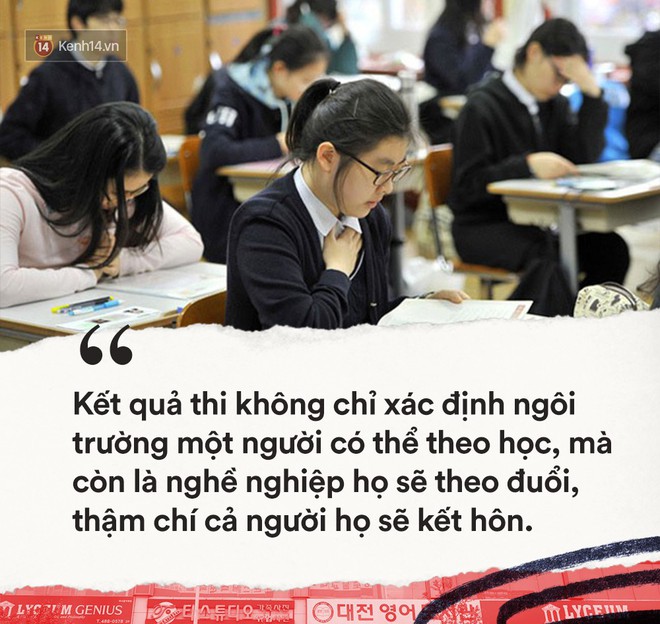 Choáng váng với cảnh phụ huynh Hàn Quốc ngồi la liệt ngoài cầu thang để nghe bí kíp thi đỗ đại học cho con - Ảnh 4.