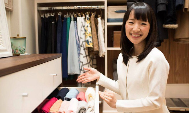 Dân tình Việt ùn ùn học thánh nữ Marie Kondo dọn nhà ngày Tết theo phong cách tối giản hết sức - Ảnh 1.