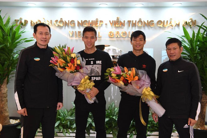 Vừa về nước, Quế Ngọc Hải đ&atilde; d&iacute;nh chặt với B&ugrave;i Tiến Dũng như thế n&agrave;y đ&acirc;y - Ảnh 1.