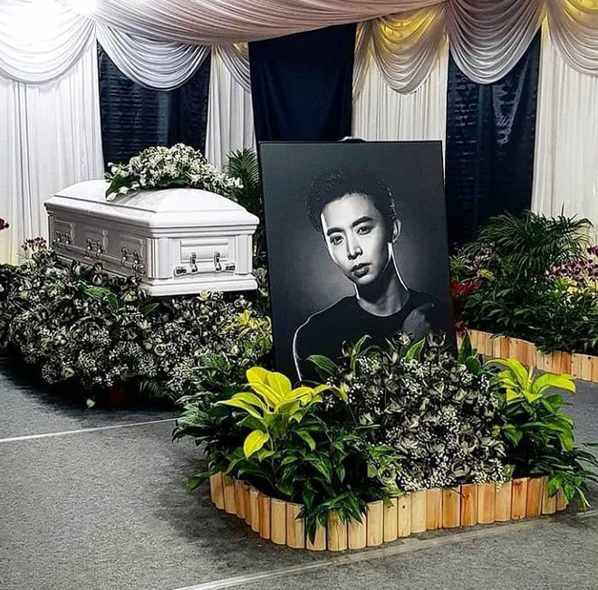 Tang lễ đẫm nước mắt của mỹ nam Singapore chết thảm khi tại ngũ và lời chia sẻ đầy xót xa của bạn gái anh gây chú ý - Ảnh 4.