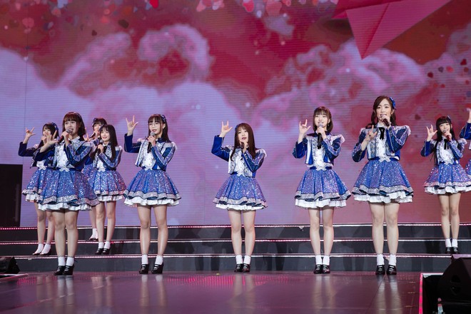 Các phiên bản AKB48 khắp châu Á hội tụ trong đêm nhạc ở Thái Lan, đại diện Việt Nam tự tin khoe tài cùng chị em - Ảnh 8.
